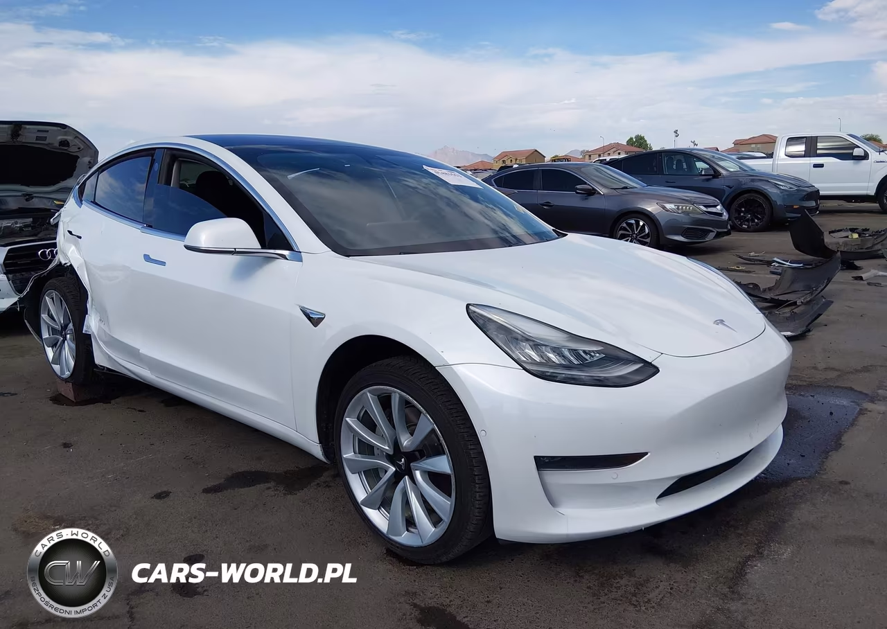 2019 Tesla Model 3 Long Range-Mid Range-Standard Range-Standard Range Plus – zdjęcie 1 z 17