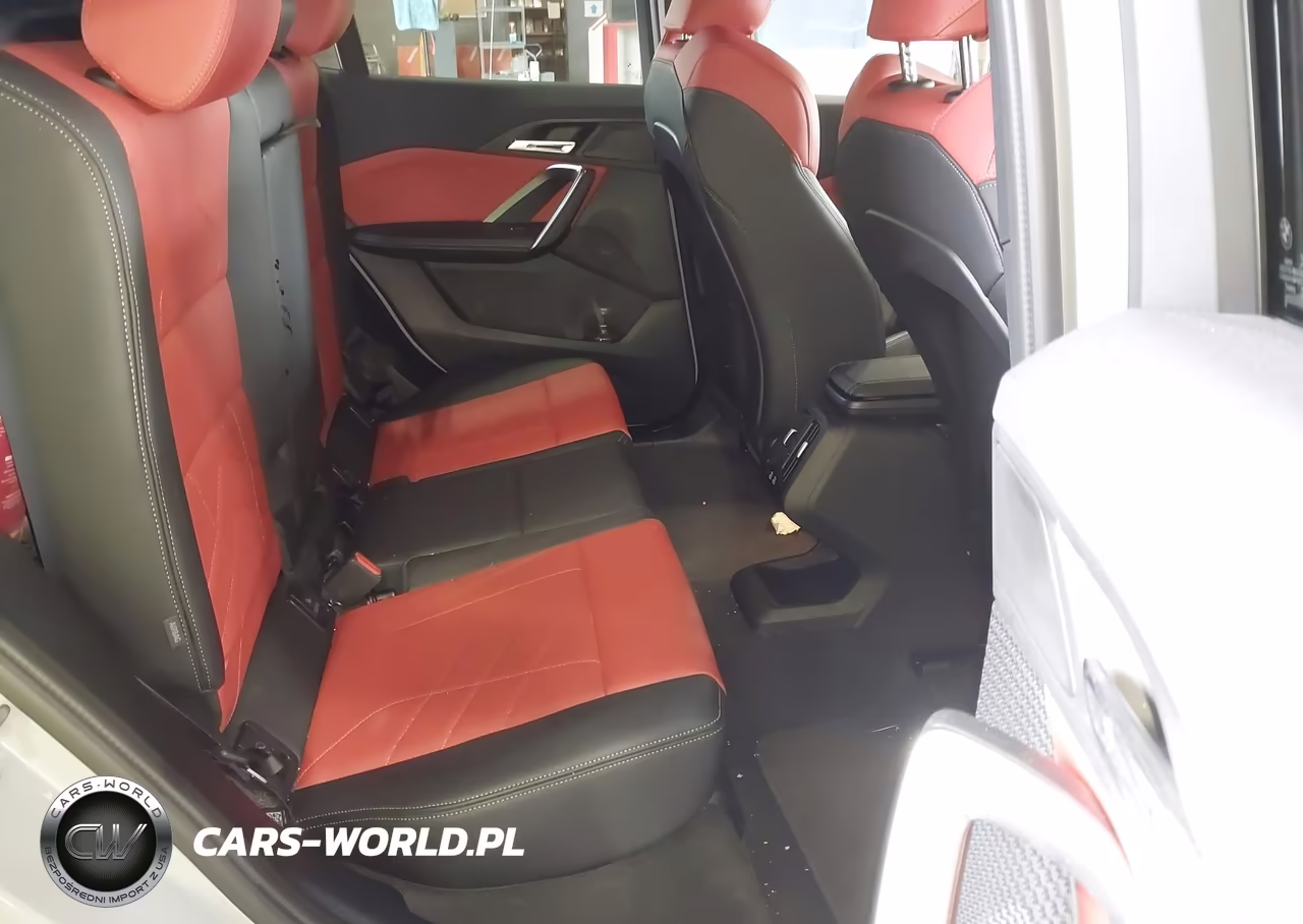 2025 BMW X2 xDrive28I VIN:WBX63GM04S5081646 - 8