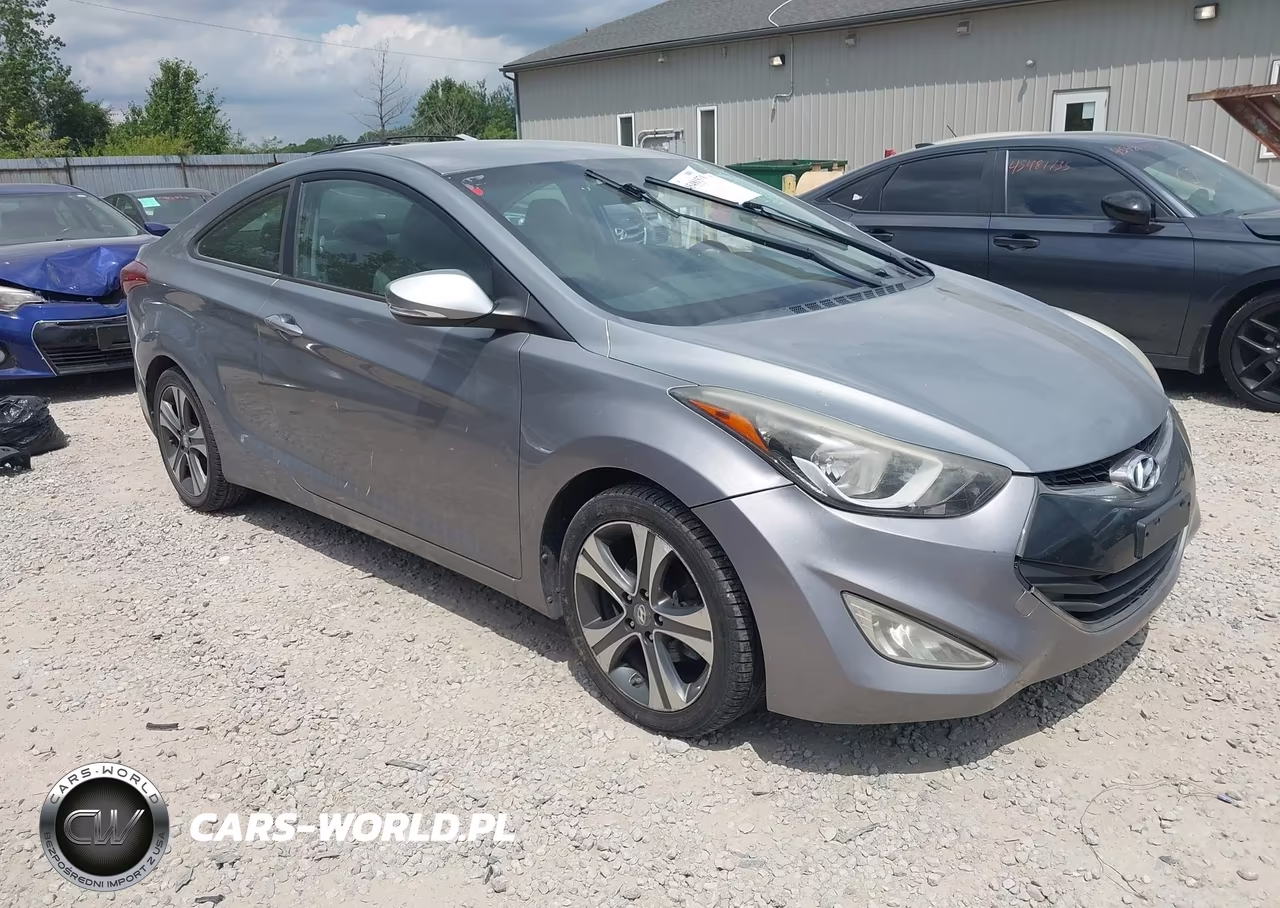 2014 Hyundai Elantra – zdjęcie 1 z 17