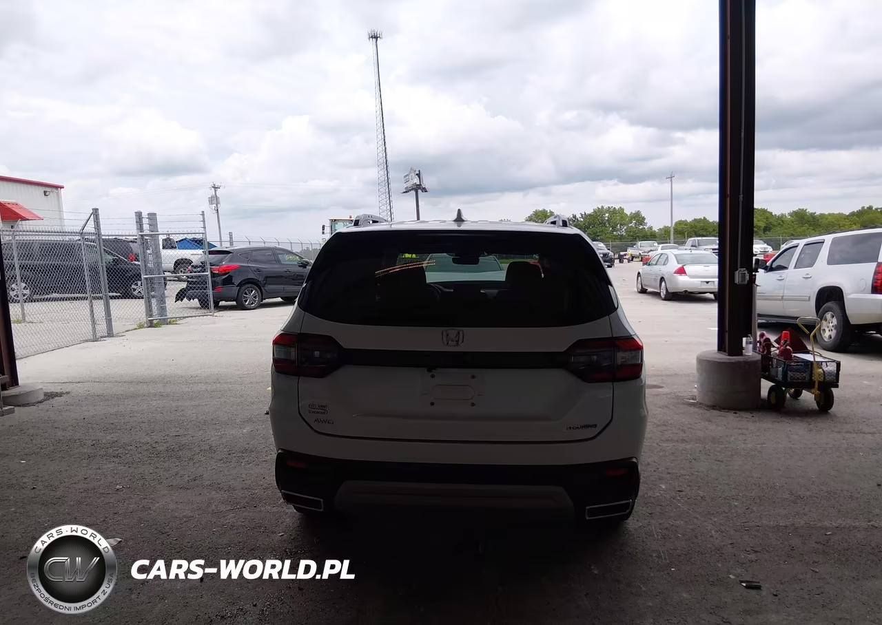 2023 Honda Pilot Awd Touring VIN:5FNYG1H79PB055063 - 17