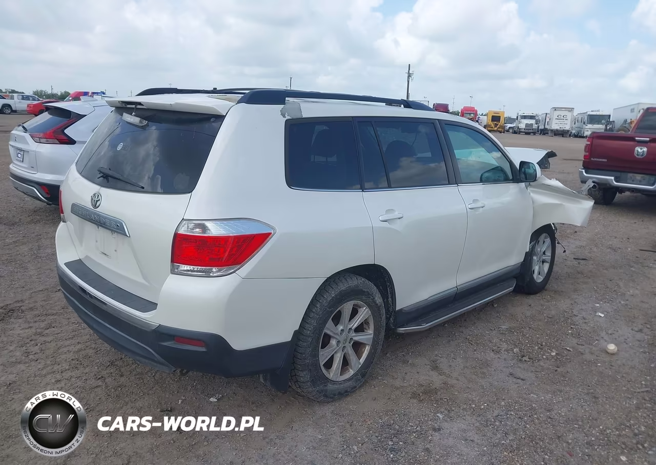 2013 Toyota Highlander Se V6 VIN:5TDZK3EH8DS125980 - 4