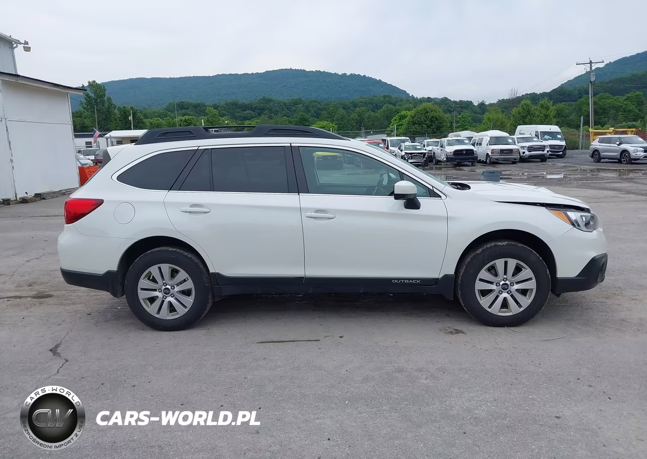 2015 Subaru Outback 2.5I Premium VIN:4S4BSBCCXF3331658 - 13