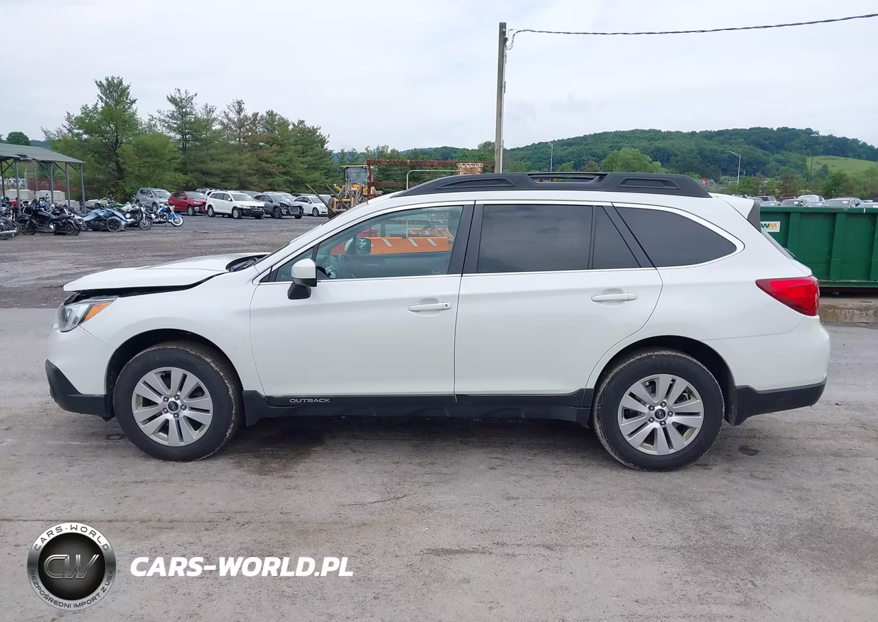 2015 Subaru Outback 2.5I Premium VIN:4S4BSBCCXF3331658 - 14