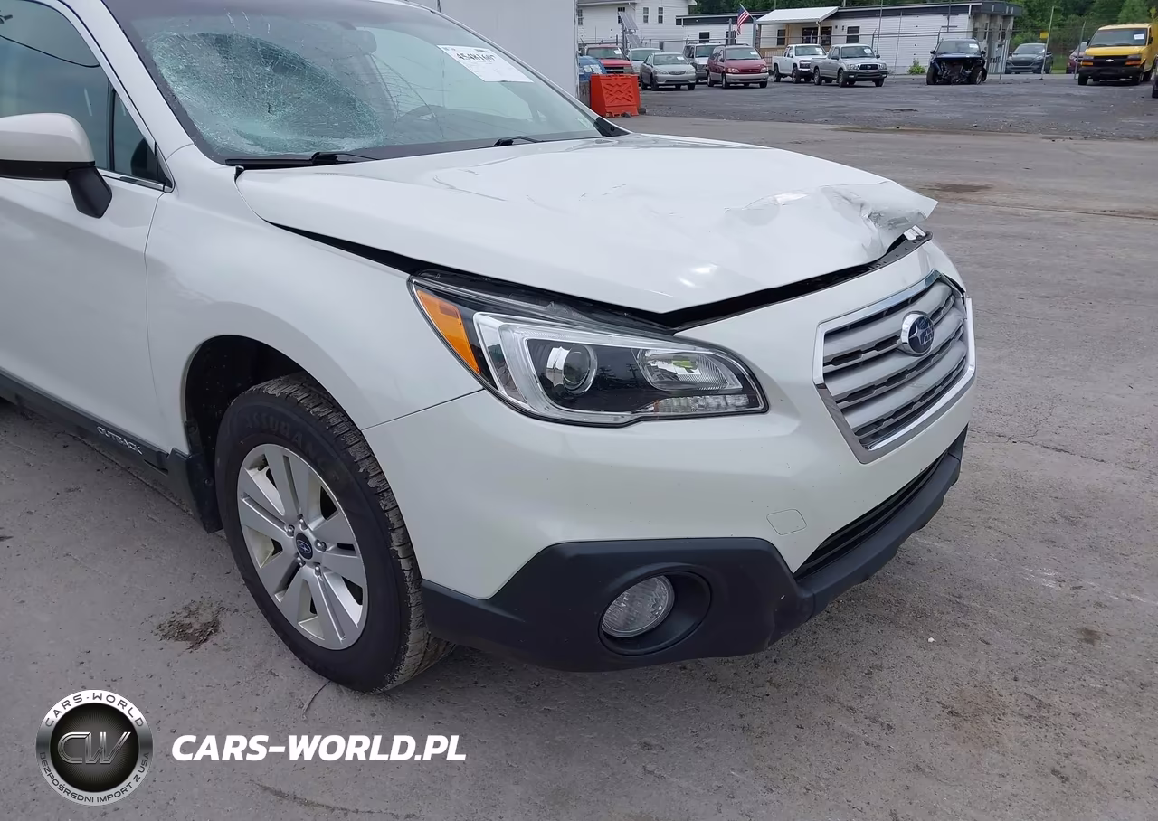 2015 Subaru Outback 2.5I Premium VIN:4S4BSBCCXF3331658 - 18