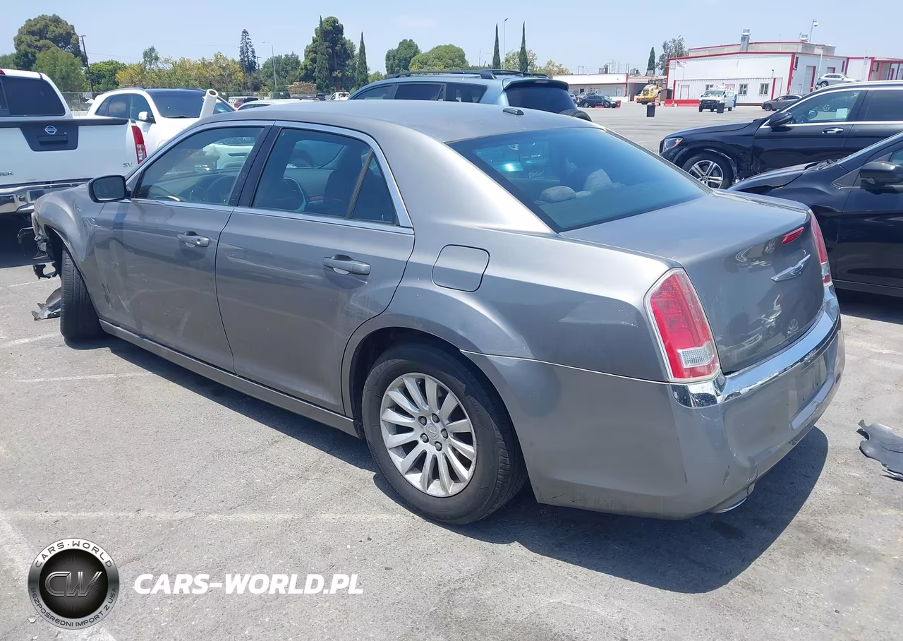 2012 Chrysler 300 VIN:2C3CCAAG6CH135123 - 3