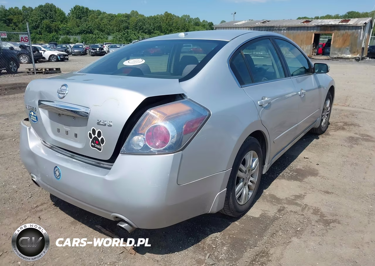 2010 Nissan Altima 2.5 S VIN:1N4AL2AP5AN549786 - 4