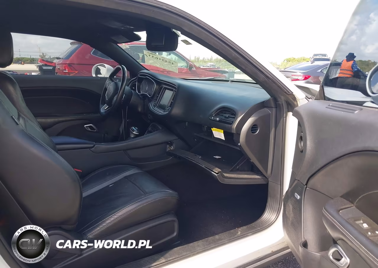 2016 Dodge Challenger Sxt Plus VIN:2C3CDZAG3GH309294 - 5