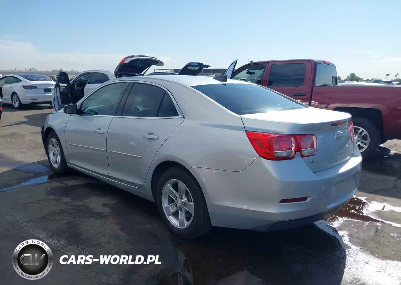 2015 Chevrolet Malibu Ls VIN:1G11B5SL2FU153444 - 3