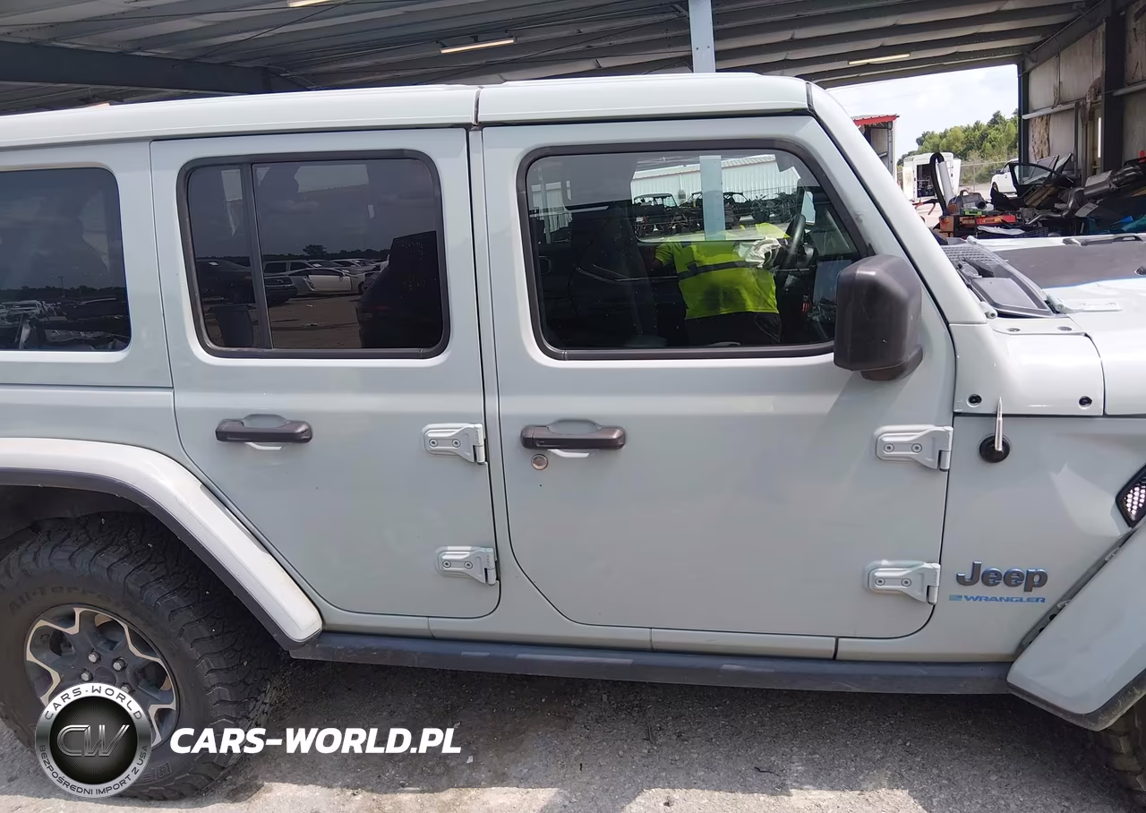 2023 Jeep Wrangler 4Xe Rubicon 4X4 VIN:1C4JJXR60PW586417 - 13