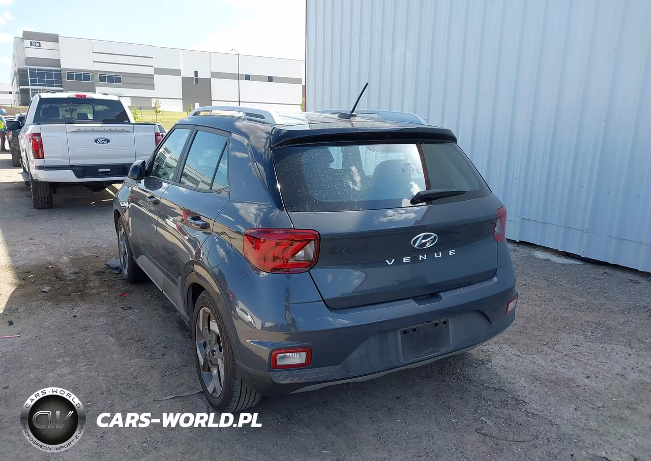 2023 Hyundai Venue Limited VIN:KMHRC8A39PU262877 - 3