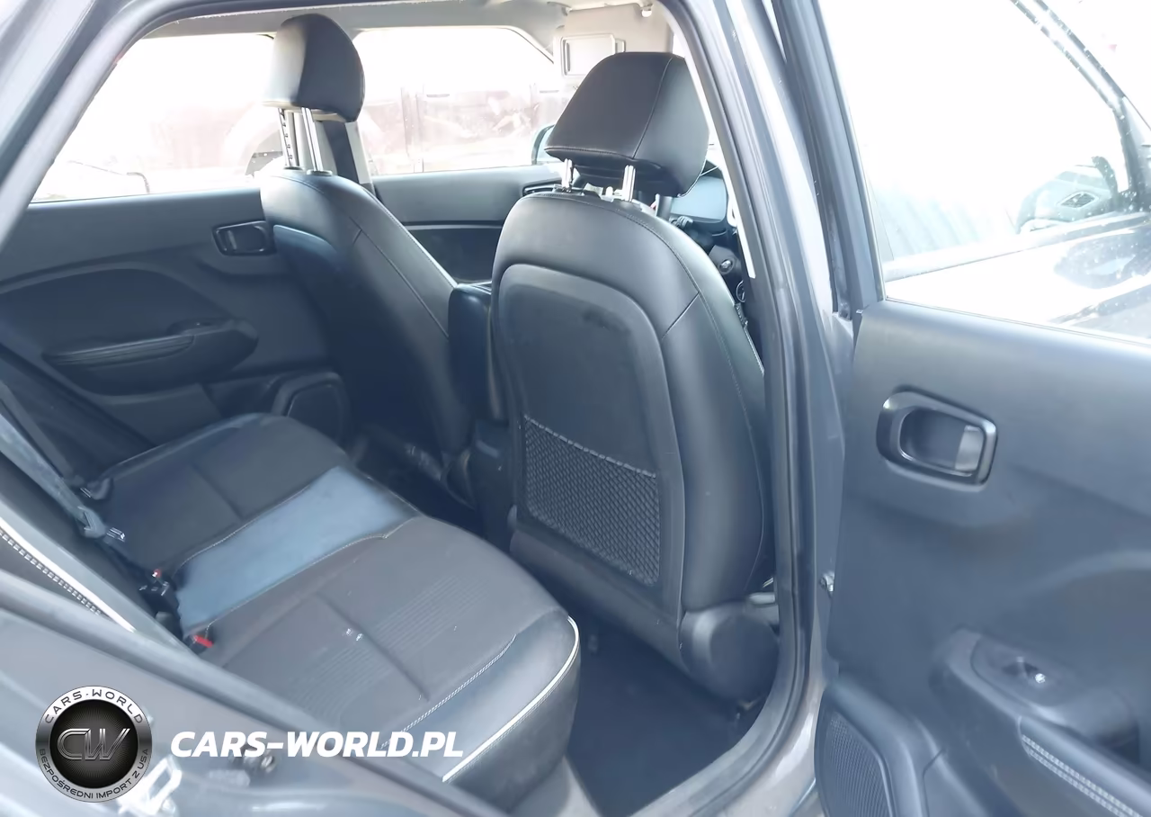 2023 Hyundai Venue Limited VIN:KMHRC8A39PU262877 - 8