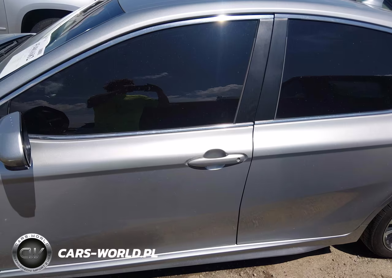 2020 Toyota Camry Se VIN:4T1G11AK5LU345339 - 14