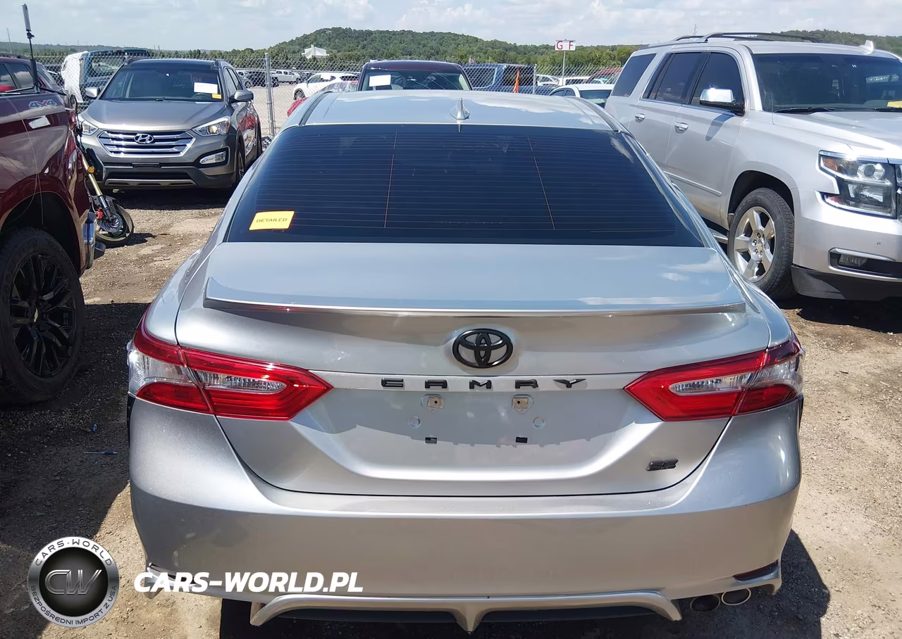 2020 Toyota Camry Se VIN:4T1G11AK5LU345339 - 16
