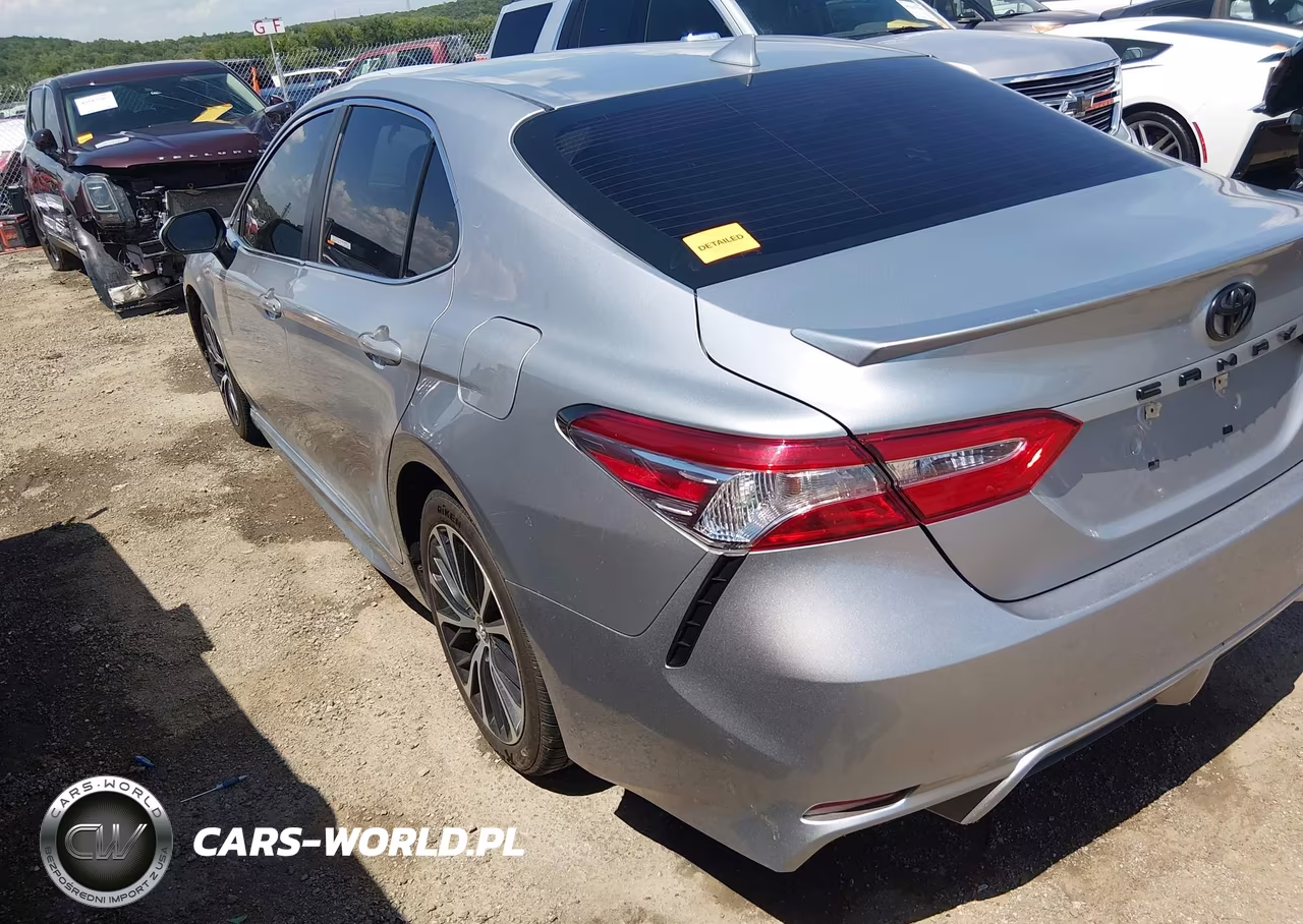 2020 Toyota Camry Se VIN:4T1G11AK5LU345339 - 3