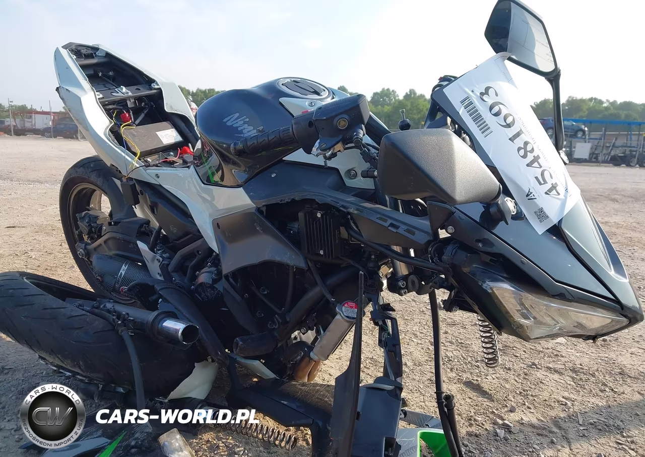 2022 Kawasaki Ex650 N