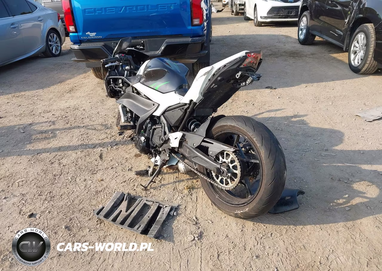 2022 Kawasaki Ex650 N VIN:ML5EXEN1XNDA74409 - 3
