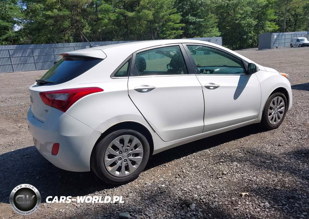 2016 Hyundai Elantra Gt VIN:KMHD35LH4GU312828 - 4