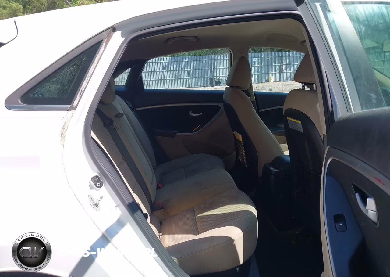 2016 Hyundai Elantra Gt VIN:KMHD35LH4GU312828 - 8