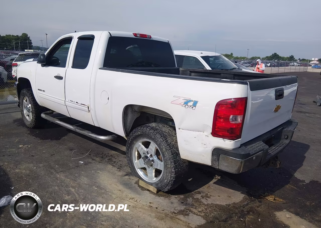 2013 Chevrolet Silverado 2500Hd Lt VIN:1GC2KXCB6DZ355877 - 3