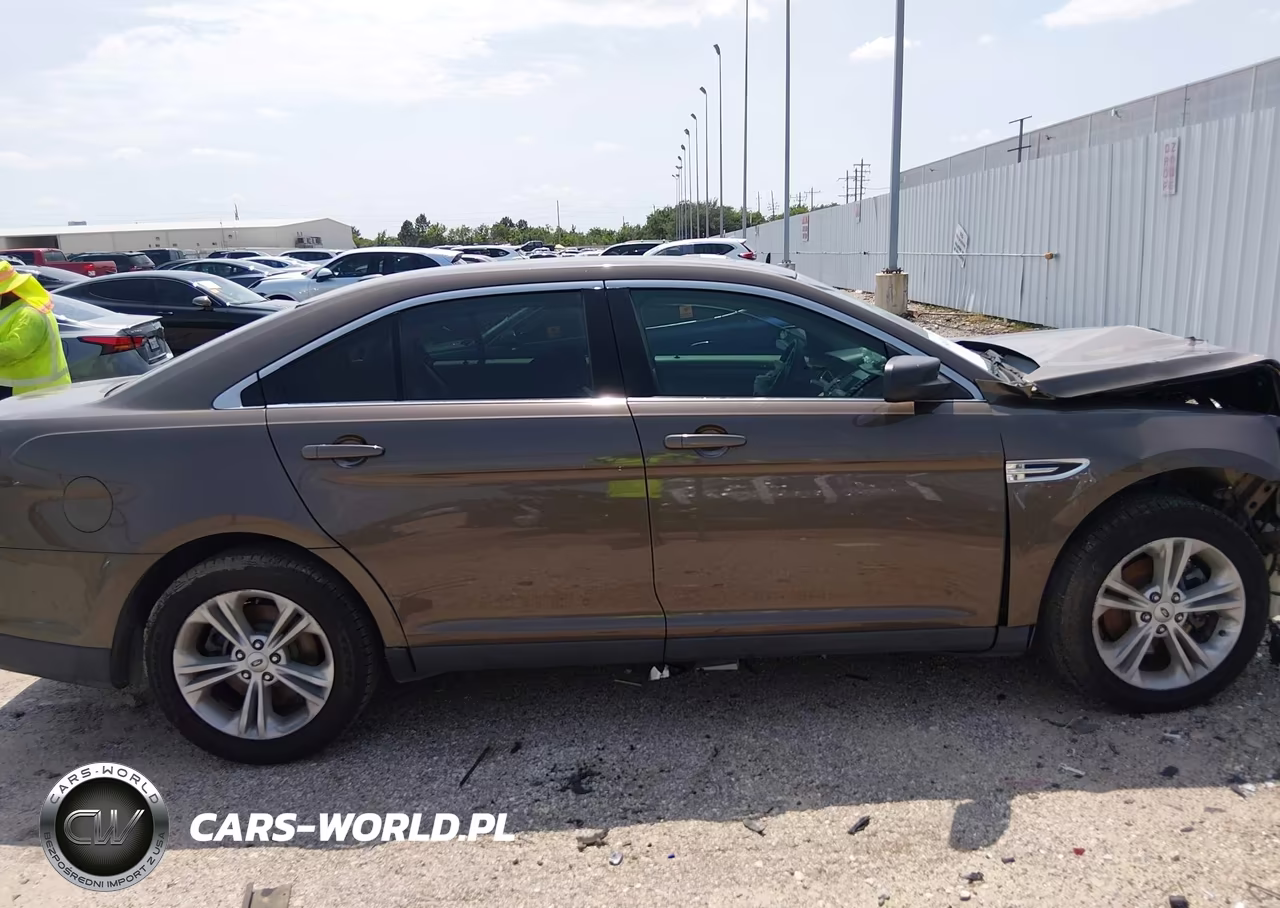 2016 Ford Taurus Se VIN:1FAHP2D8XGG116811 - 13