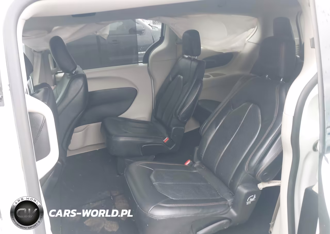 2019 Chrysler Pacifica Touring L VIN:2C4RC1BG6KR626188 - 8