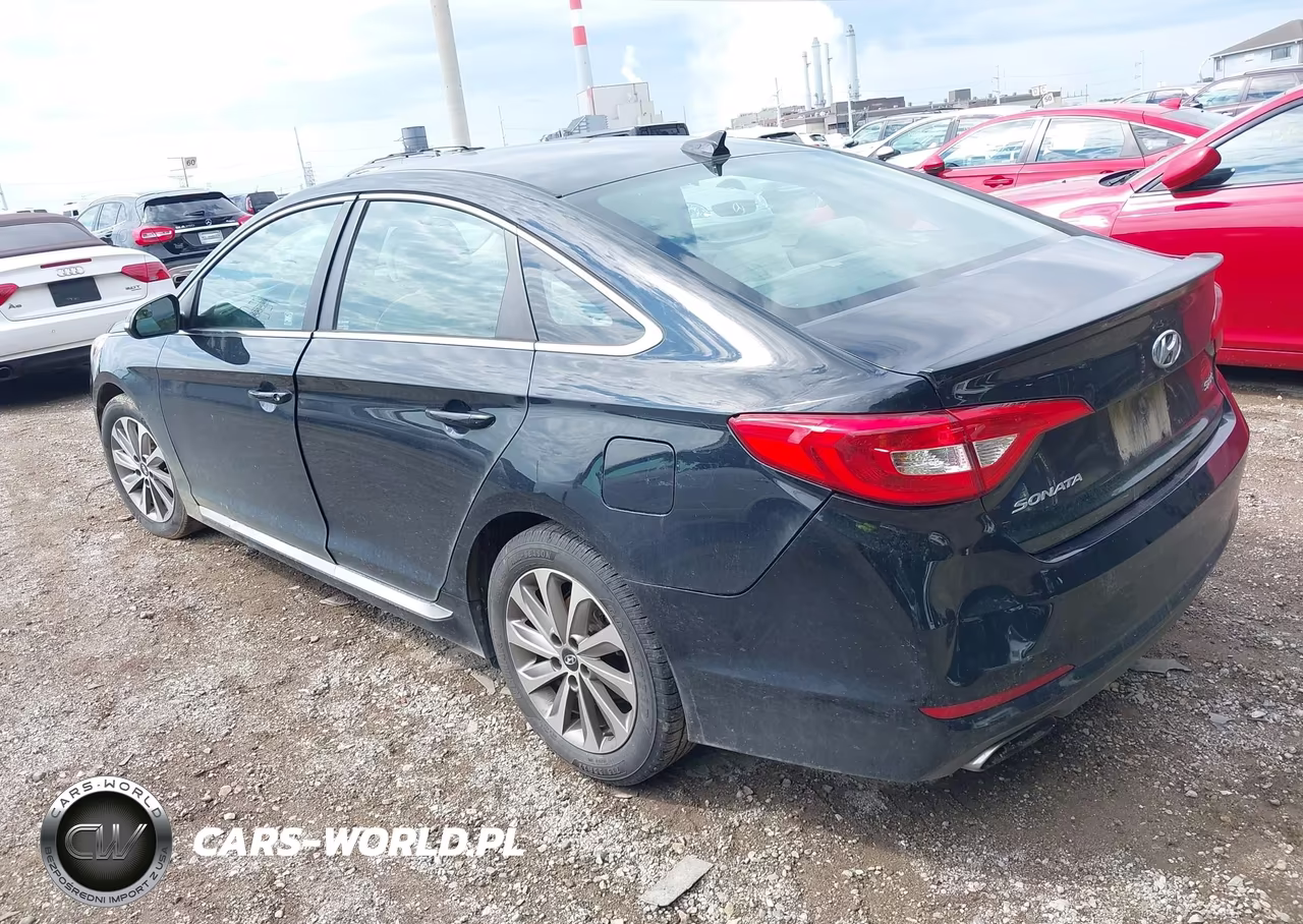 2015 Hyundai Sonata Sport VIN:5NPE34AF0FH121534 - 3