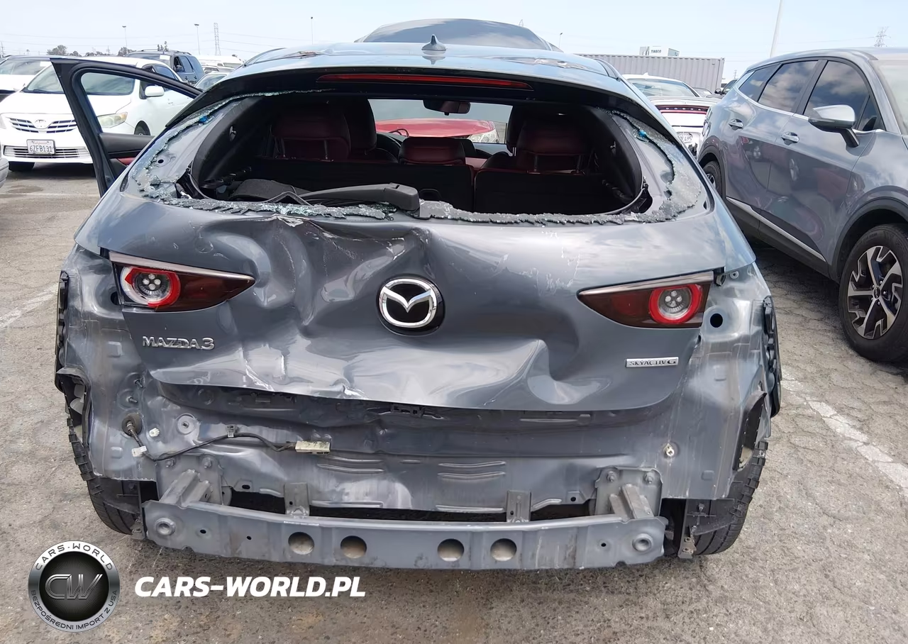 2020 Mazda 3 Premium VIN:JM1BPANM1L1167942 - 6