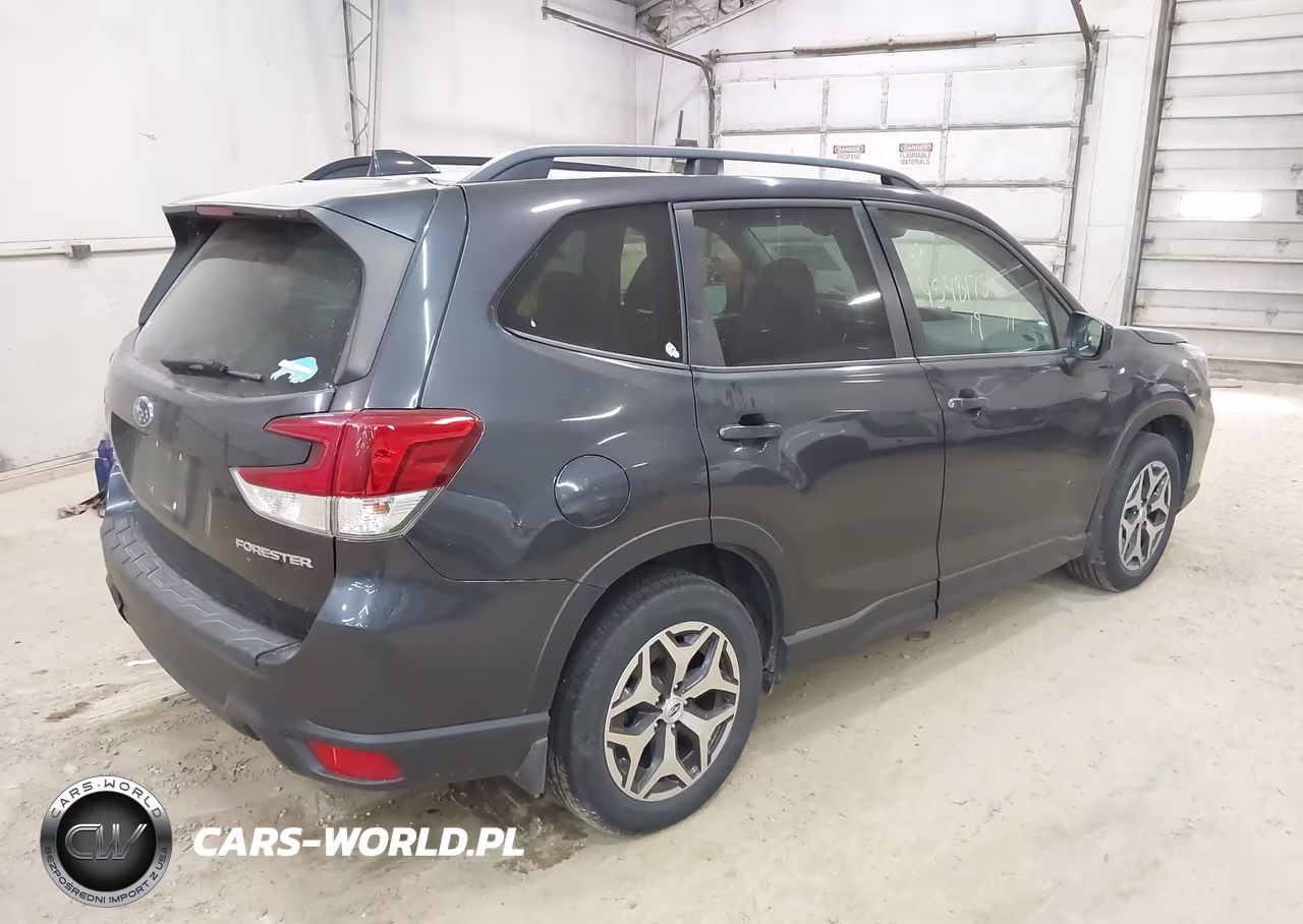 2019 Subaru Forester Premium VIN:JF2SKAEC3KH411345 - 4