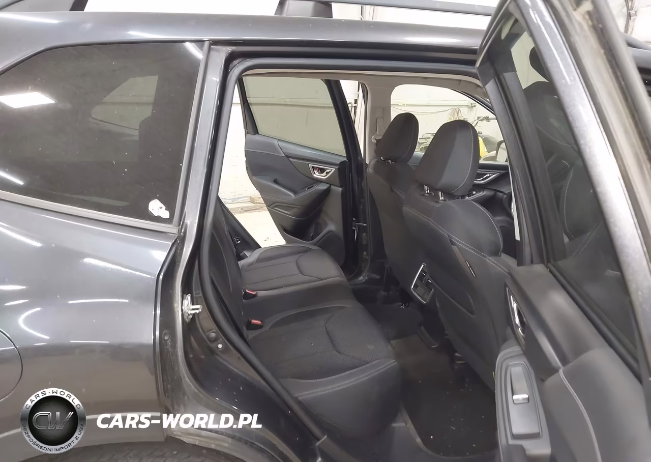 2019 Subaru Forester Premium VIN:JF2SKAEC3KH411345 - 8