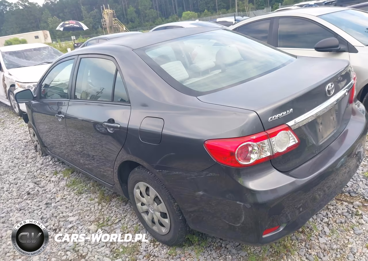 2011 Toyota Corolla Le VIN:JTDBU4EE9B9140118 - 3