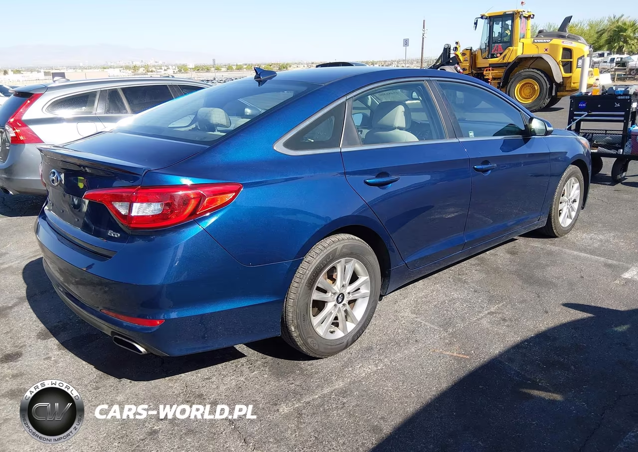 2015 Hyundai Sonata Eco VIN:5NPE24AA9FH242652 - 4