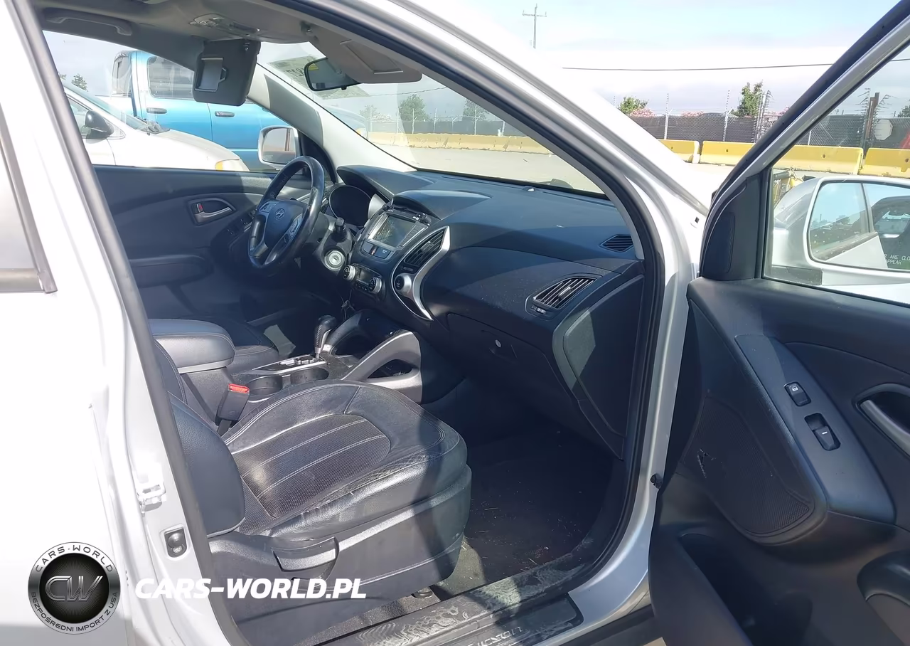 2010 Hyundai Tucson Limited VIN:KM8JU3AC6AU012811 - 5