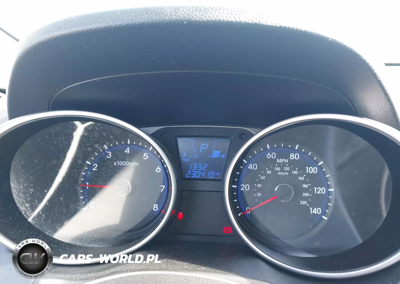 2010 Hyundai Tucson Limited VIN:KM8JU3AC6AU012811 - 7