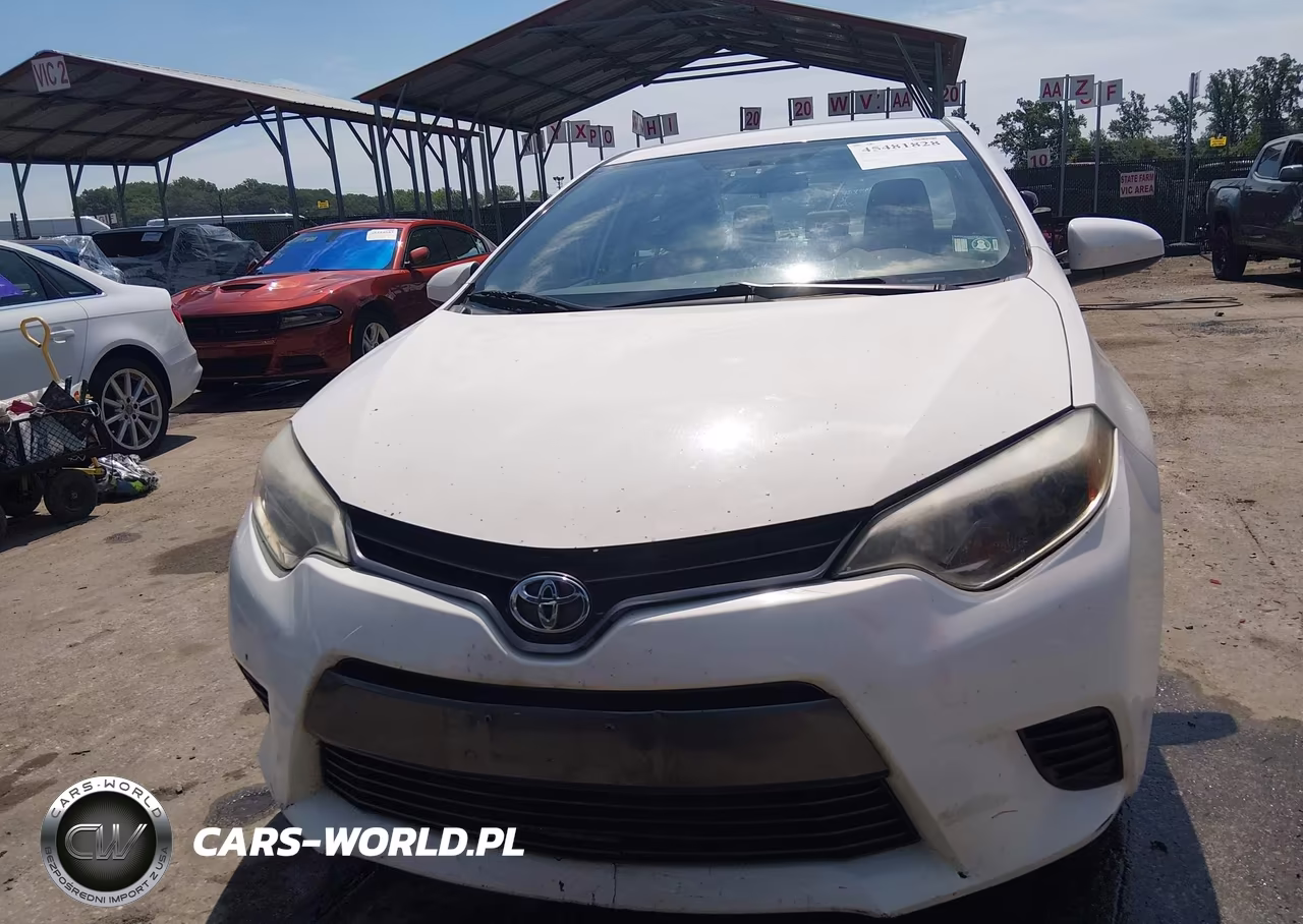 2015 Toyota Corolla Le VIN:2T1BURHE6FC455306 - 12