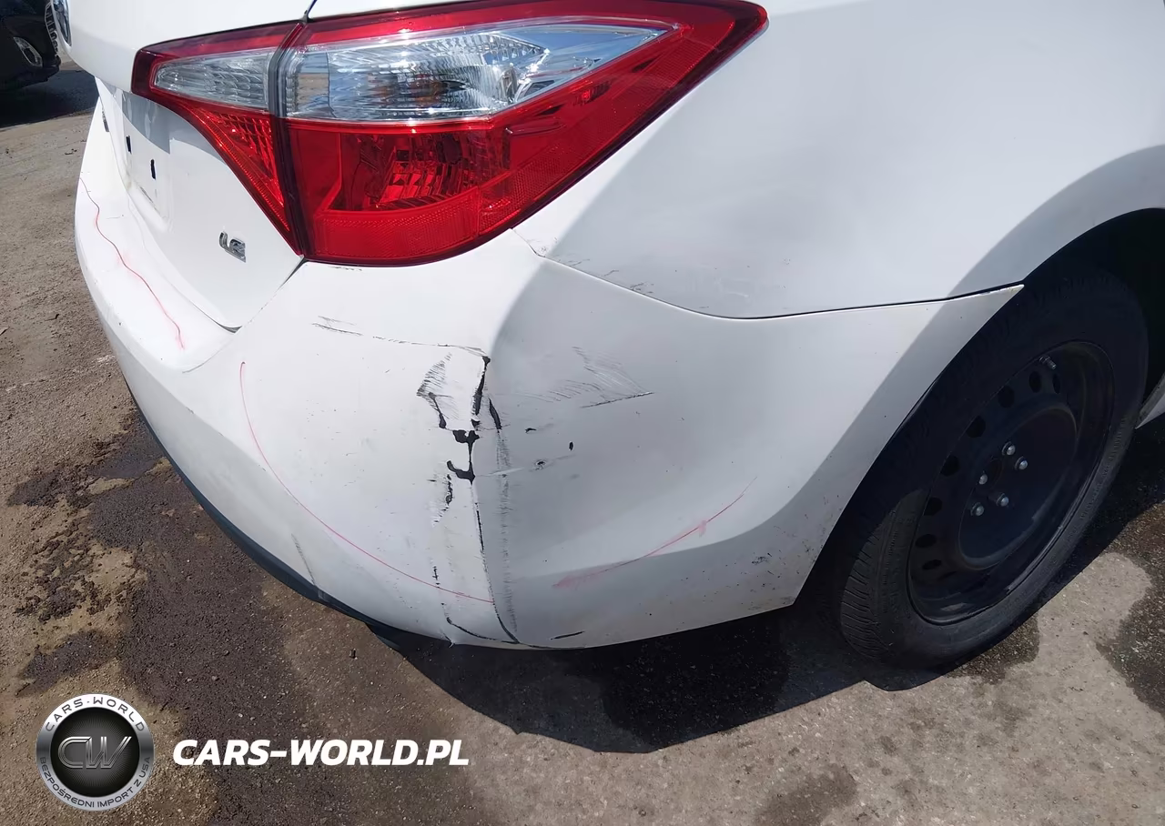 2015 Toyota Corolla Le VIN:2T1BURHE6FC455306 - 18