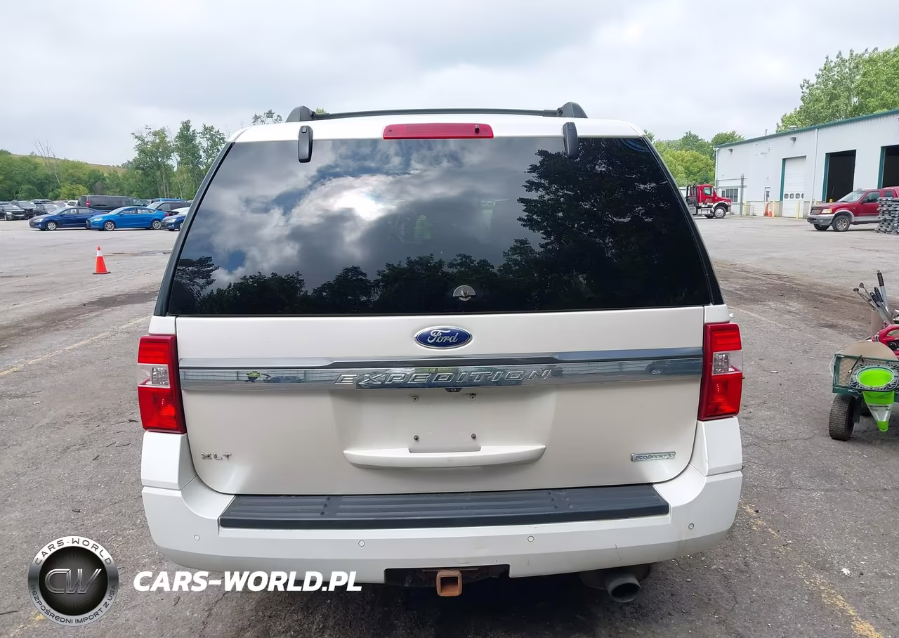 2015 Ford Expedition Xlt VIN:1FMJU1JT9FEF06506 - 16