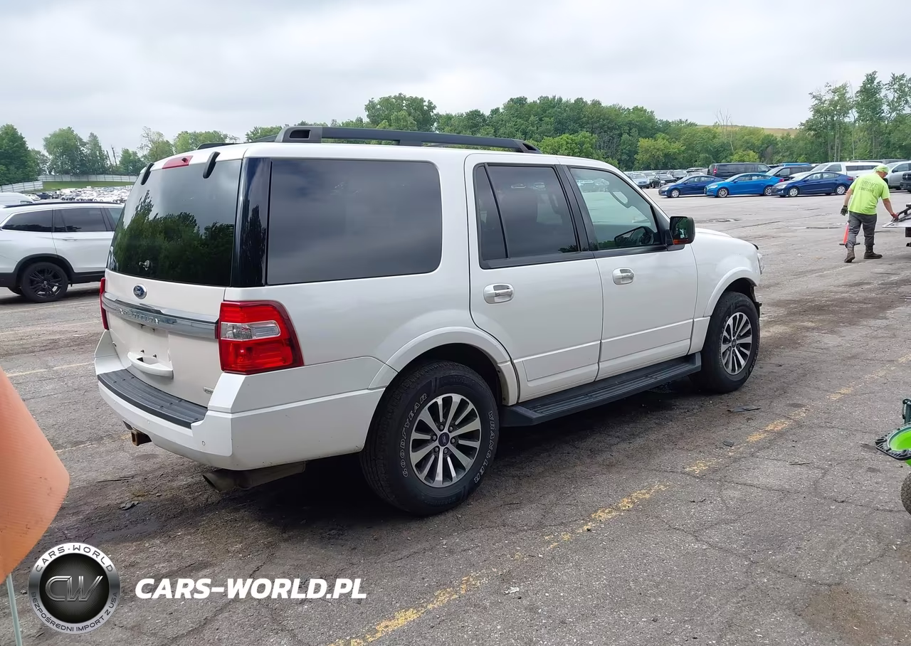 2015 Ford Expedition Xlt VIN:1FMJU1JT9FEF06506 - 4