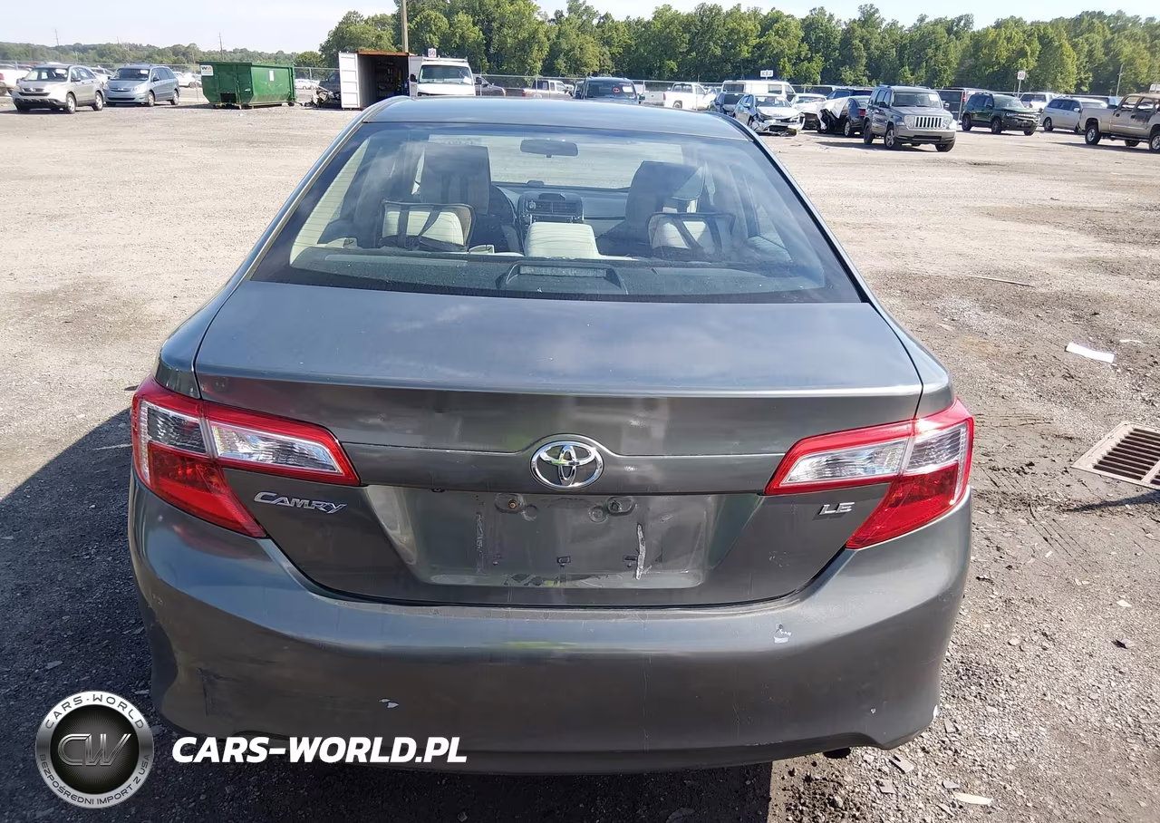 2014 Toyota Camry Le VIN:4T1BF1FK0EU859140 - 16