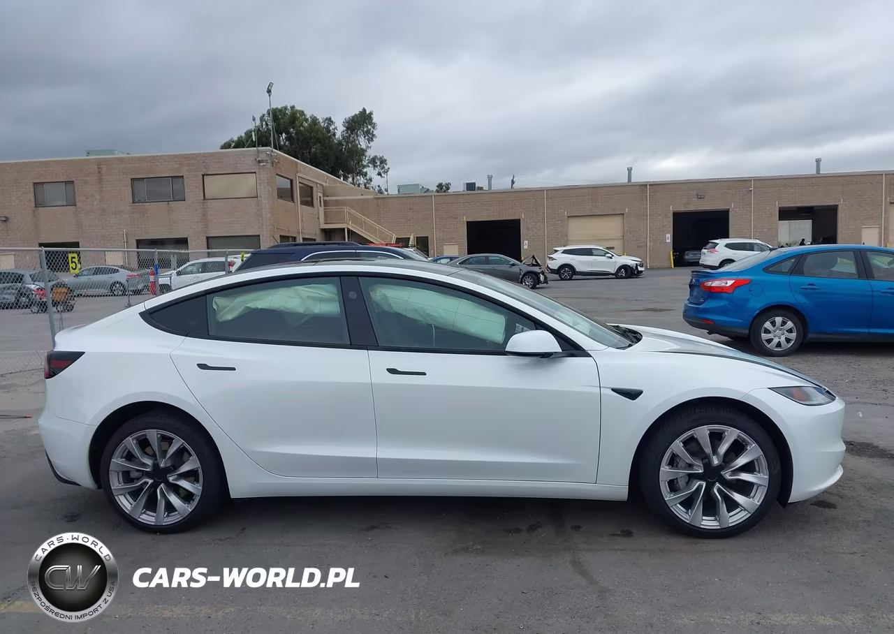 2025 Tesla Model 3 Long Range Rear-Wheel Drive-Standard Rear-Wheel Drive VIN:5YJ3E1EA6SF912738 - 13
