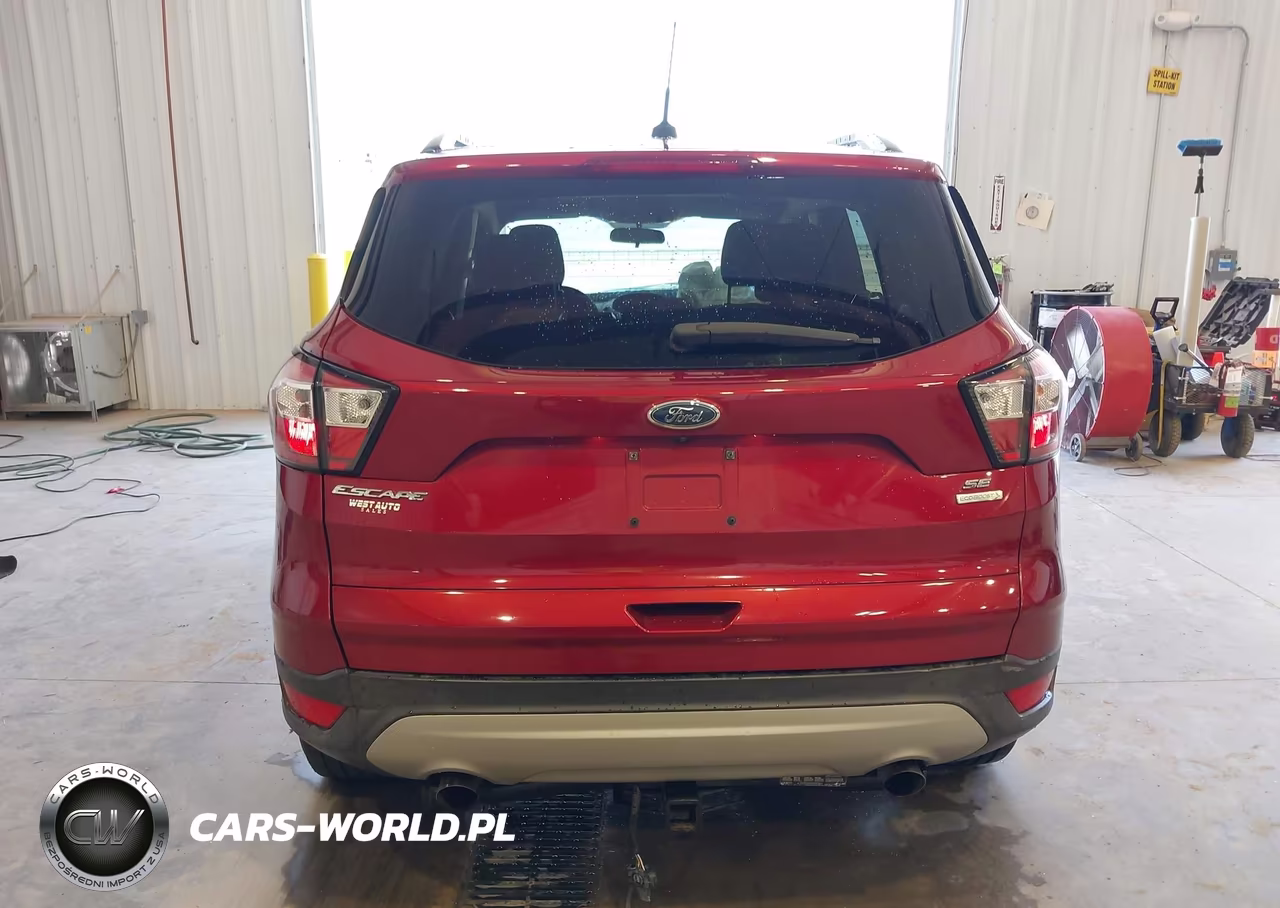 2018 Ford Escape Se VIN:1FMCU0G94JUC64964 - 17