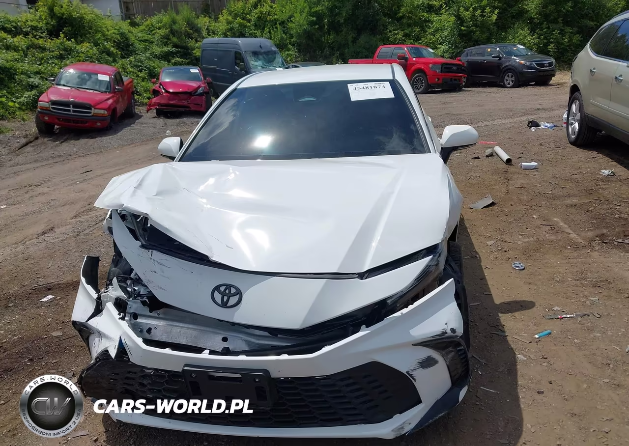 2025 Toyota Camry Se VIN:4T1DBADK2SU539384 - 13