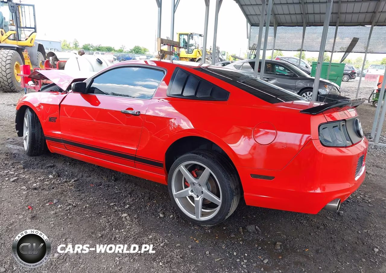 2014 Ford Mustang V6-V6 Premium VIN:1ZVBP8AM1E5239746 - 3