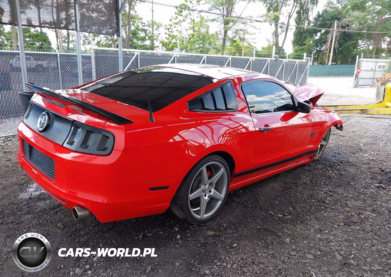 2014 Ford Mustang V6-V6 Premium VIN:1ZVBP8AM1E5239746 - 4