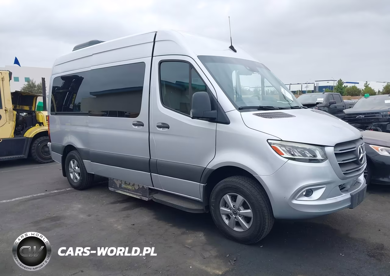2021 Mercedes-Benz Sprinter 1500 High Roof I4