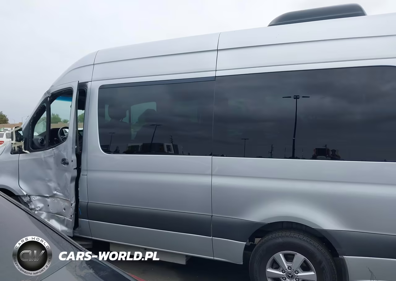 2021 Mercedes-Benz Sprinter 1500 High Roof I4 VIN:W1Z70FGY4MT049386 - 14
