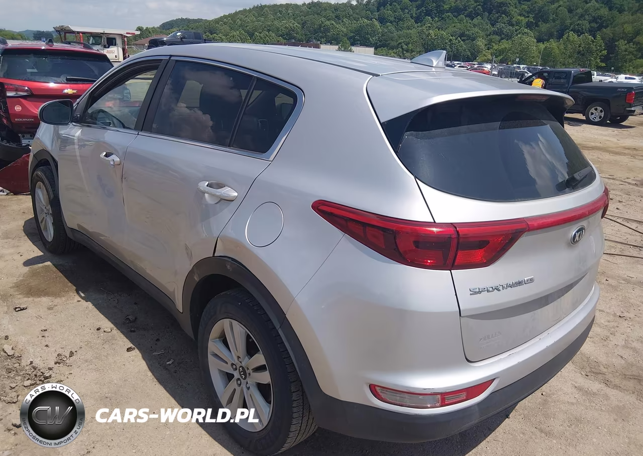 2018 Kia Sportage Lx VIN:KNDPM3AC9J7390389 - 3