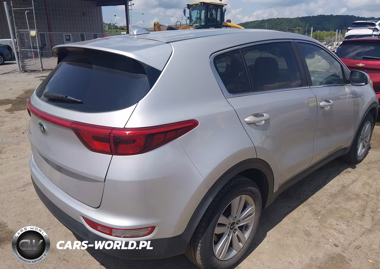 2018 Kia Sportage Lx VIN:KNDPM3AC9J7390389 - 4