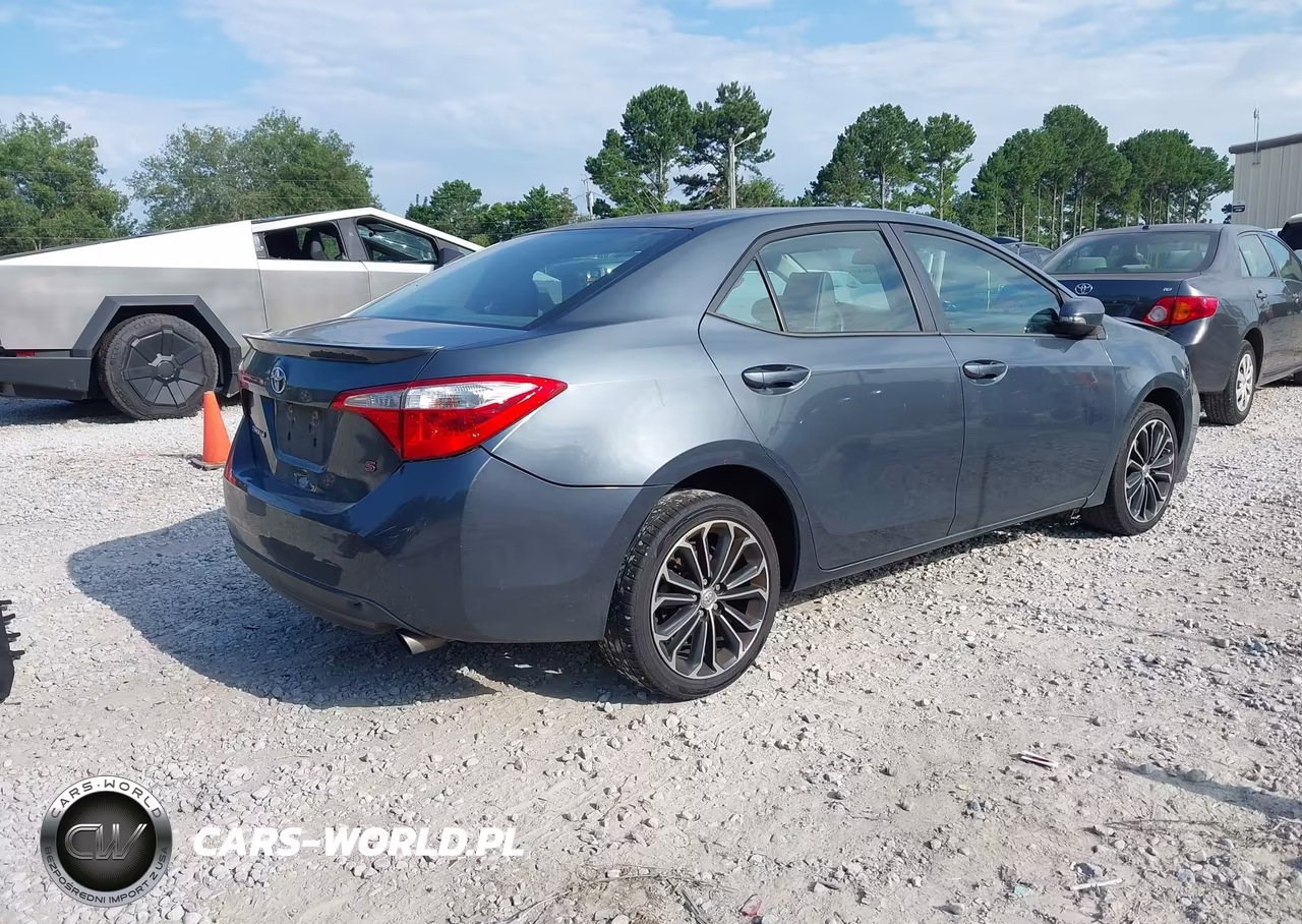 2015 Toyota Corolla S Plus VIN:5YFBURHE7FP257592 - 4