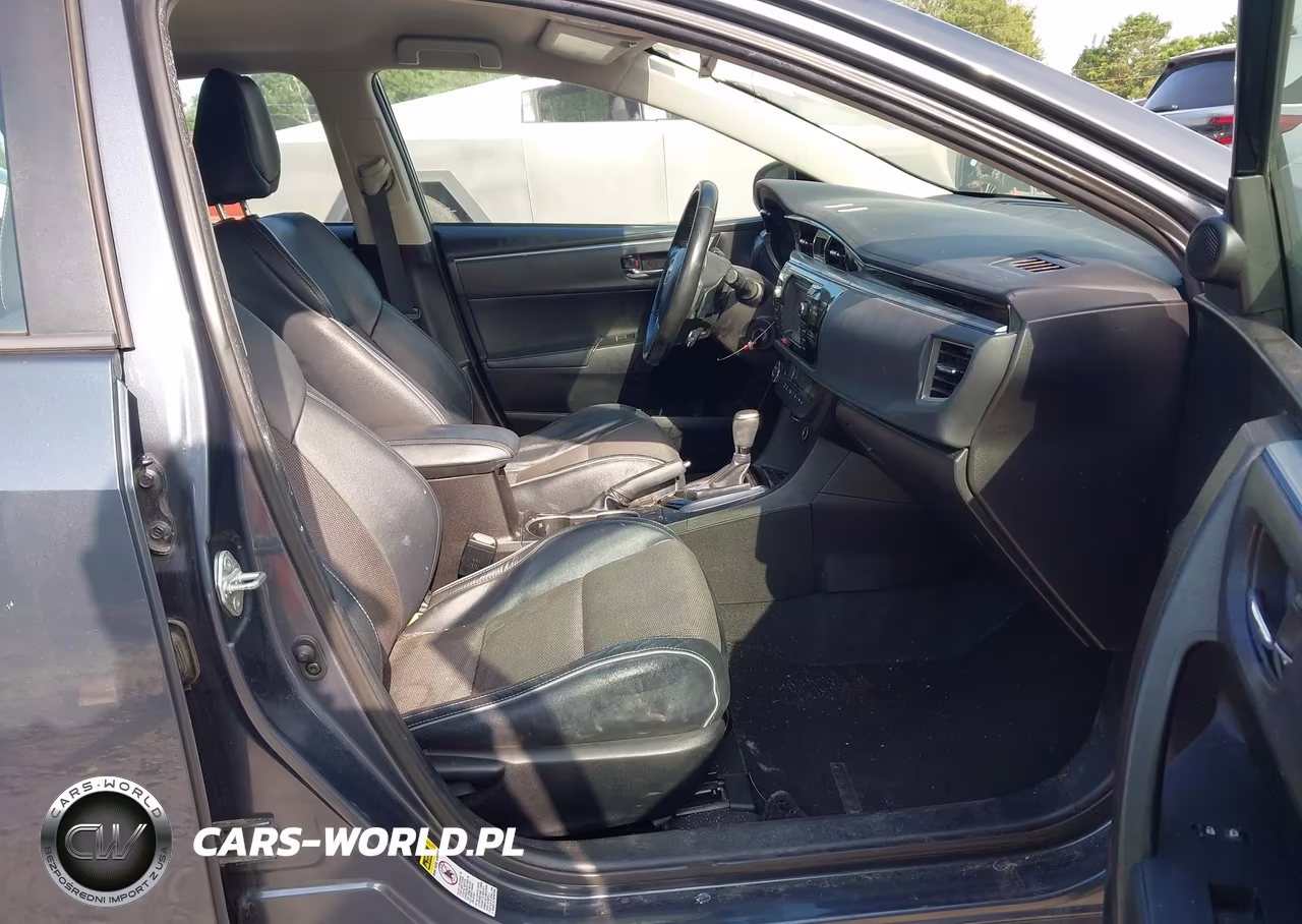 2015 Toyota Corolla S Plus VIN:5YFBURHE7FP257592 - 5