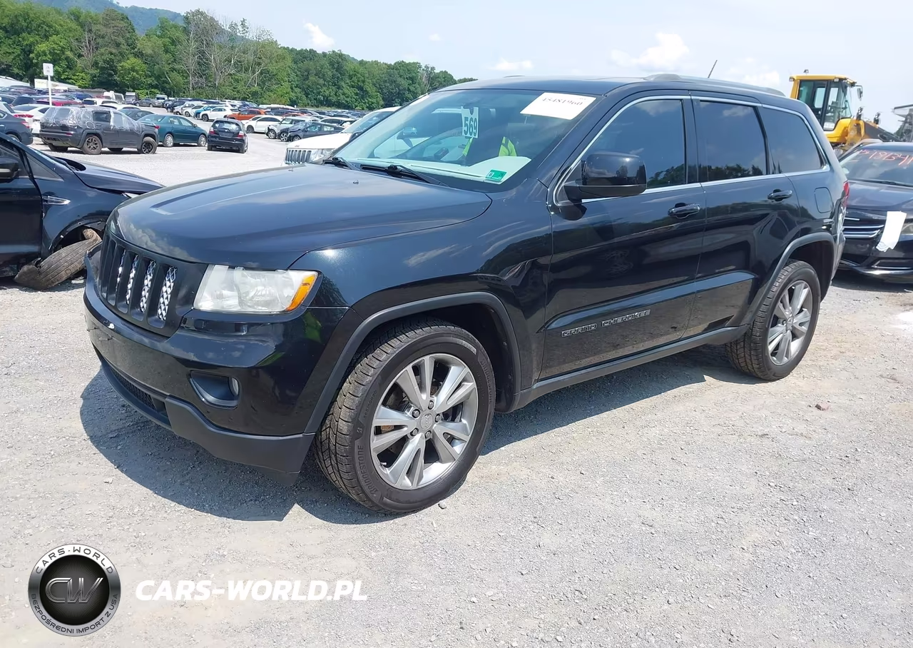 2013 Jeep Grand Cherokee Laredo VIN:1C4RJFAG0DC560947 - 2